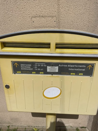 La Poste, Bureau de Poste à Pleubian