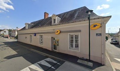 La Poste, Bureau de Poste à Saint-Mars-d'Outillé