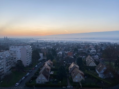 La Poste CAEN DETOLLE, Bureau de Poste à Caen