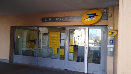 La Poste, Bureau de Poste à Saint-Pierre-en-Faucigny
