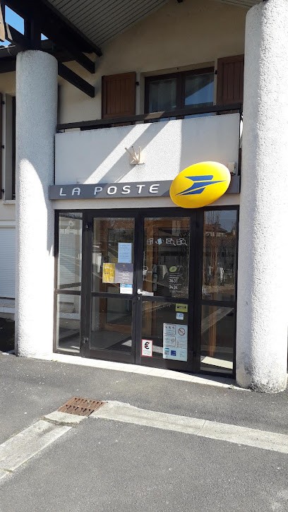 La Poste, Bureau de Poste à Naucelles