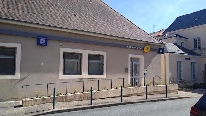 La Poste, Bureau de Poste à Lussac-les-Châteaux
