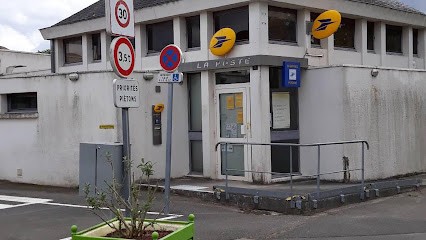 La Poste, Bureau de Poste à Noyant-Villages