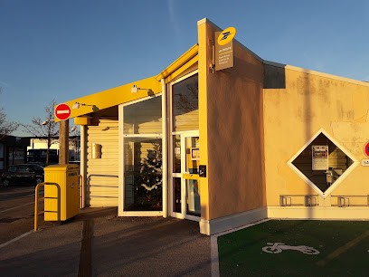 Post Mail Center, Bureau de Poste à Pontarlier