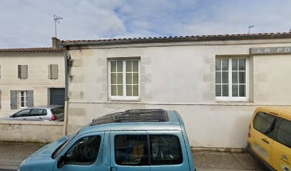 La Poste, Bureau de Poste à Saint-Georges-des-Coteaux