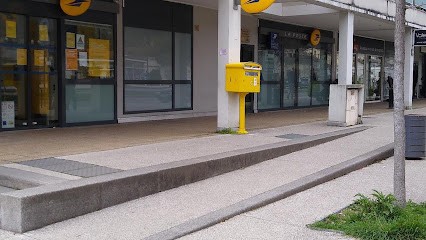 La Poste, Bureau de Poste à Saint-Égrève