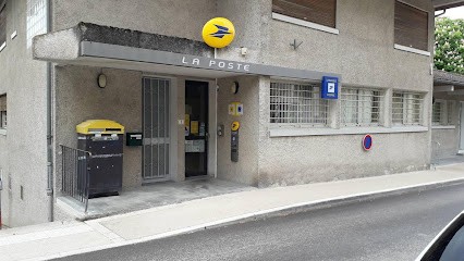 La Poste, Bureau de Poste à Montcuq-en-Quercy-Blanc