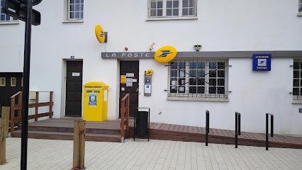 La Poste, Bureau de Poste à Poses