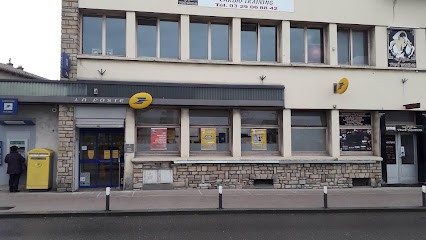 La Poste, Bureau de Poste à Neufchâteau